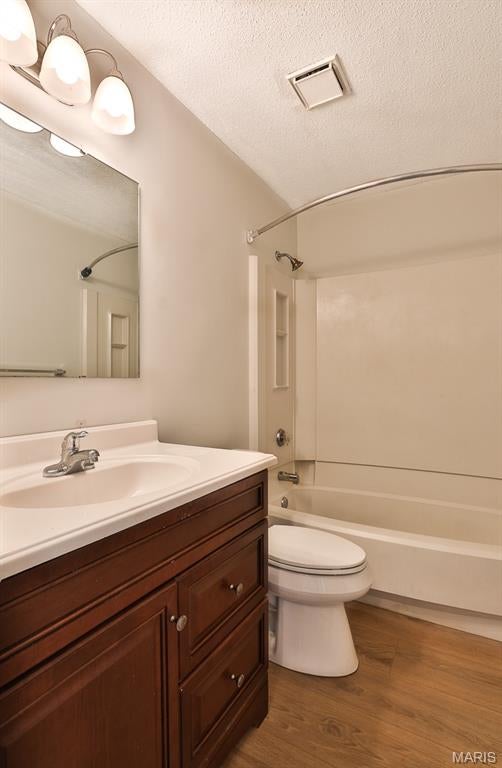 Summergate Garden Condos Ph3 - Residential