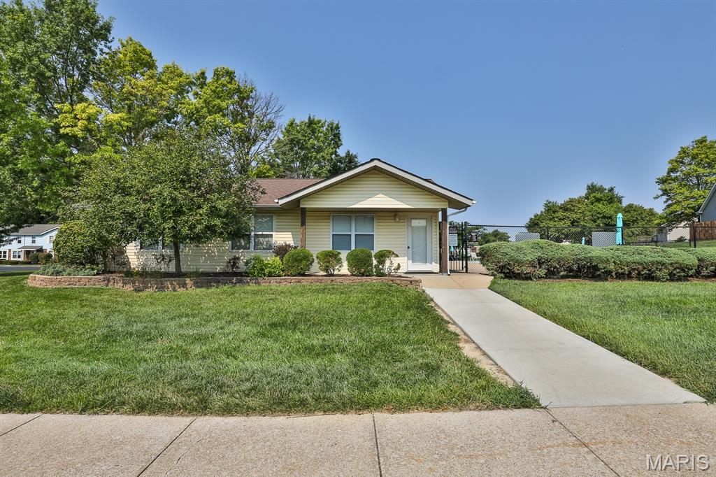 Summergate Garden Condos Ph3 - Residential