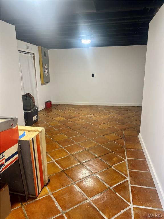 Plaza Twnhse Condo - Residential