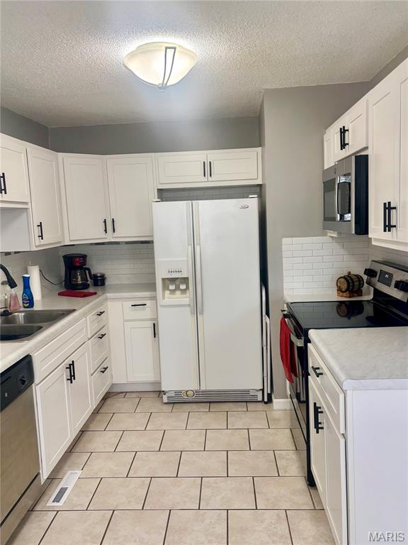 Plaza Twnhse Condo - Residential