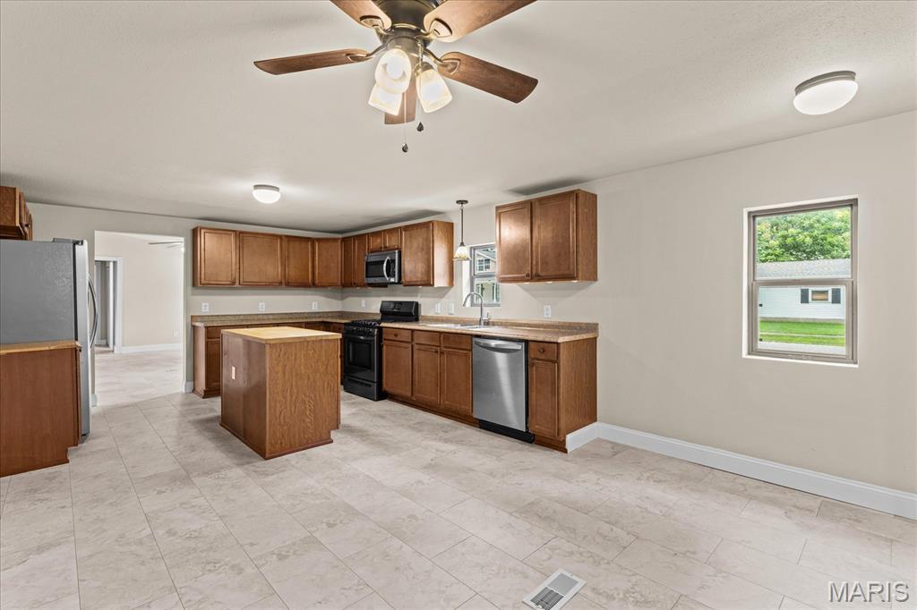 Sanger Camp & Co Add - Residential