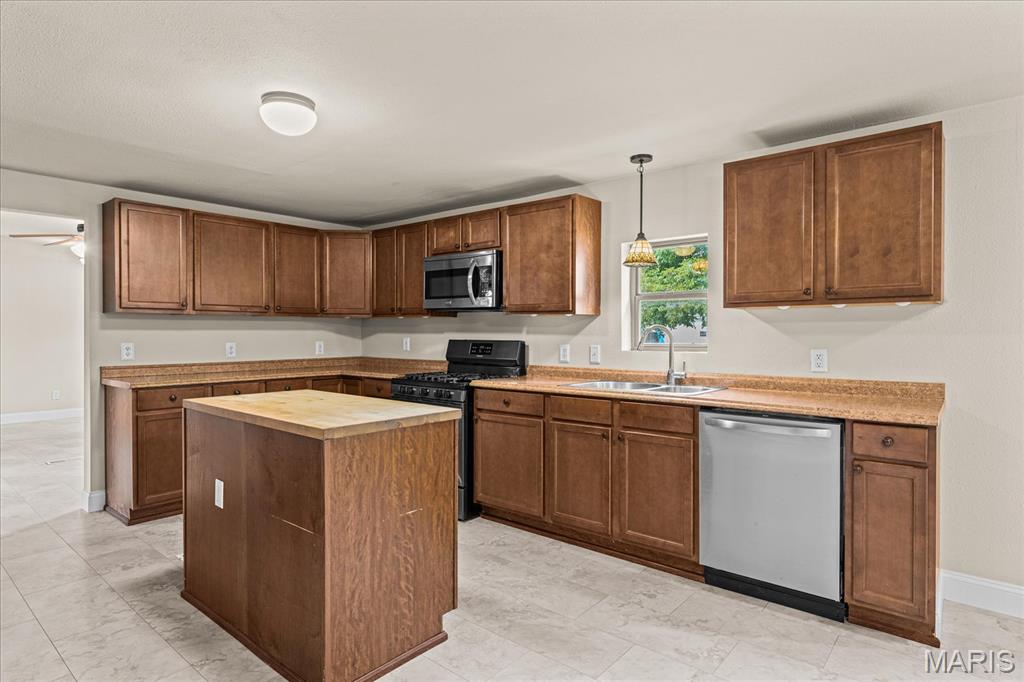 Sanger Camp & Co Add - Residential