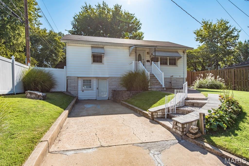 Lindenwood Add - Residential Lease