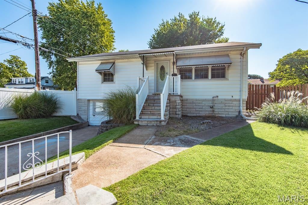 Lindenwood Add - Residential Lease