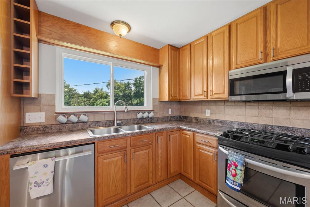 Bentley Manor 2 - Residential