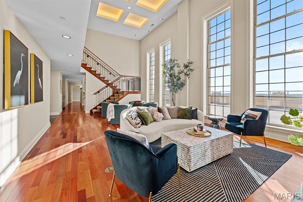 Park Plaza Residential Condo - Residential
