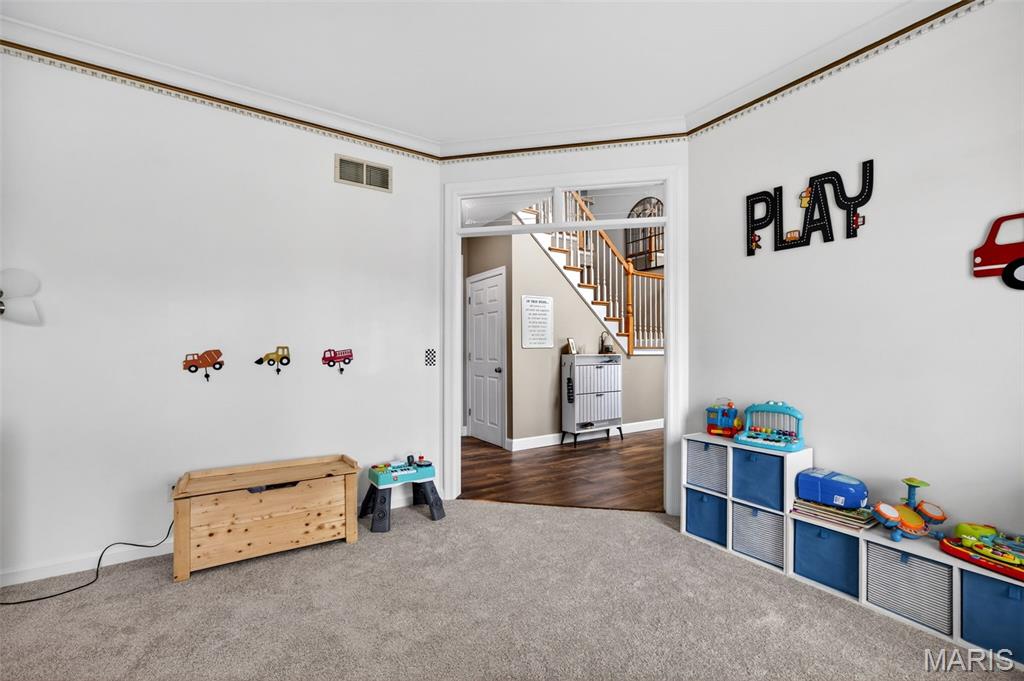 Lsl Pines #2 - Residential