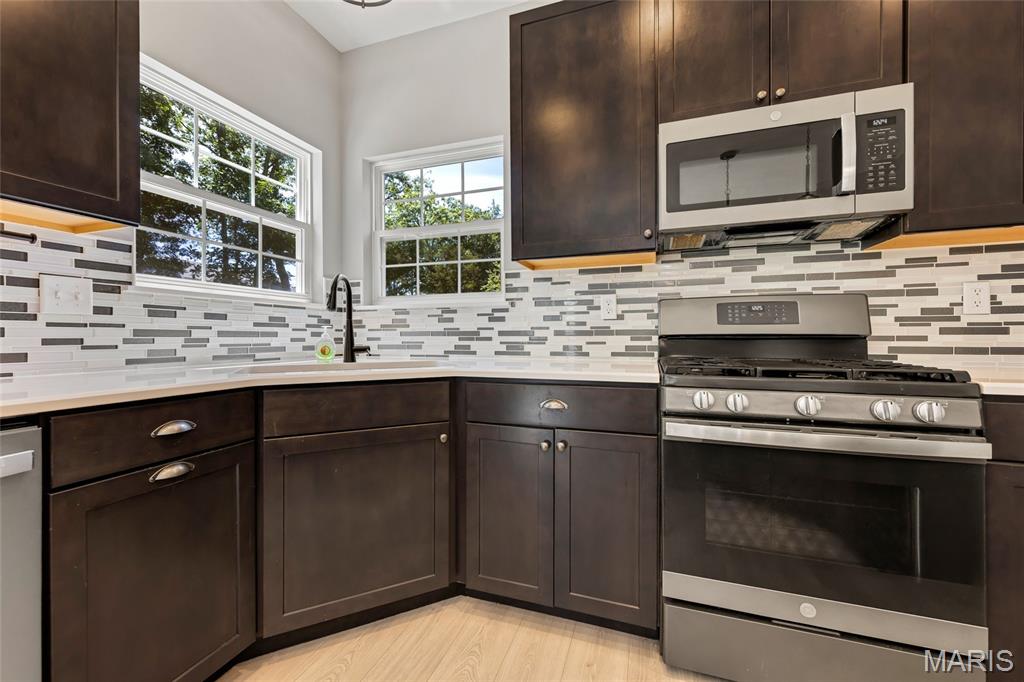 Oaks At Lexington - Residential