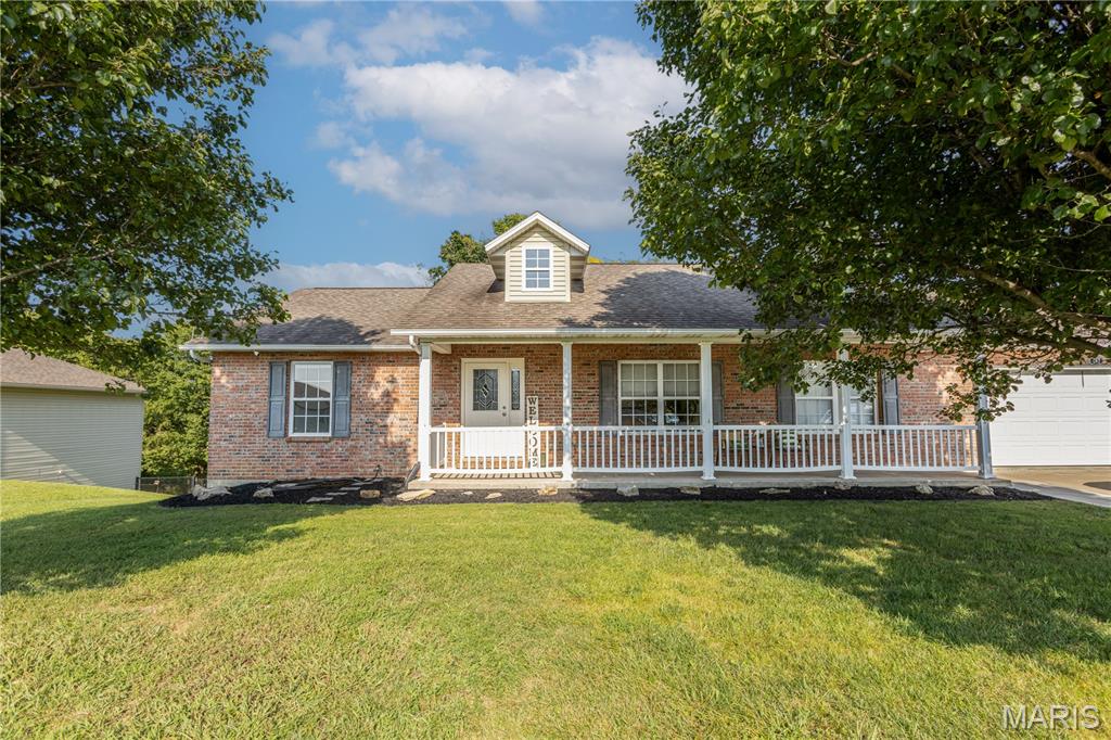 Looking for space, privacy, and a backyard that doesn’t stare straight into someone else’s? This 4-bedroom, 2-bath home in Jackson offers just that. Inside, you’ll find a functional layout with plenty of room to spread out, including a full walkout basement that adds valuable living, entertaining, and storage space. Out back, the private yard overlooks an open field, giving you a peaceful backdrop with room to relax, play, or entertain. Whether it’s morning coffee outside, evenings on the patio, or simply enjoying a little extra breathing room, this setting is one you’ll appreciate. With four bedrooms, two baths, a full walkout lower level, and a backyard that feels tucked away, this Jackson home has the space and setting buyers are looking for.