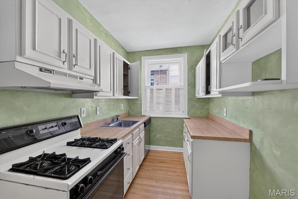 Blue Ridge Court Condo The - Residential