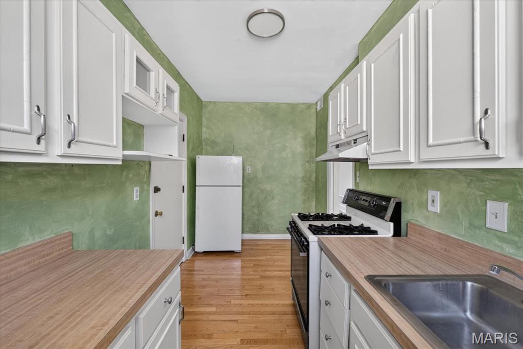 Blue Ridge Court Condo The - Residential