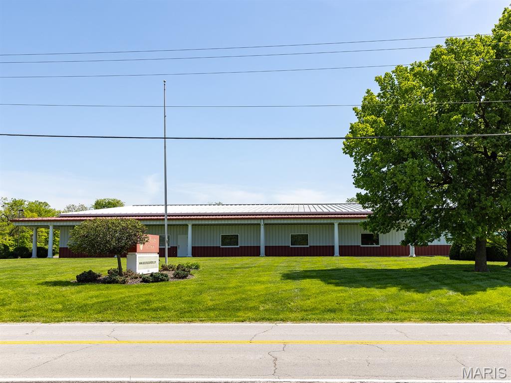 Prime Commercial Opportunity! Boasting a substantial 24,030 square feet in an easily accessible location, this versatile building offers unlimited options for your business endeavors. Featuring a large asphalt parking lot for ample accessibility and a dedicated large cafeteria/kitchen space, this property provides a solid foundation for success. The expansive large open space allows for flexible build-out and customization to suit your specific needs, as well as the option for private office space, conference rooms and storge. With limitless options for development and utilization, this property is a rare find for businesses seeking growth and flexibility. Don't miss this chance to secure a significant commercial footprint with exceptional potential!