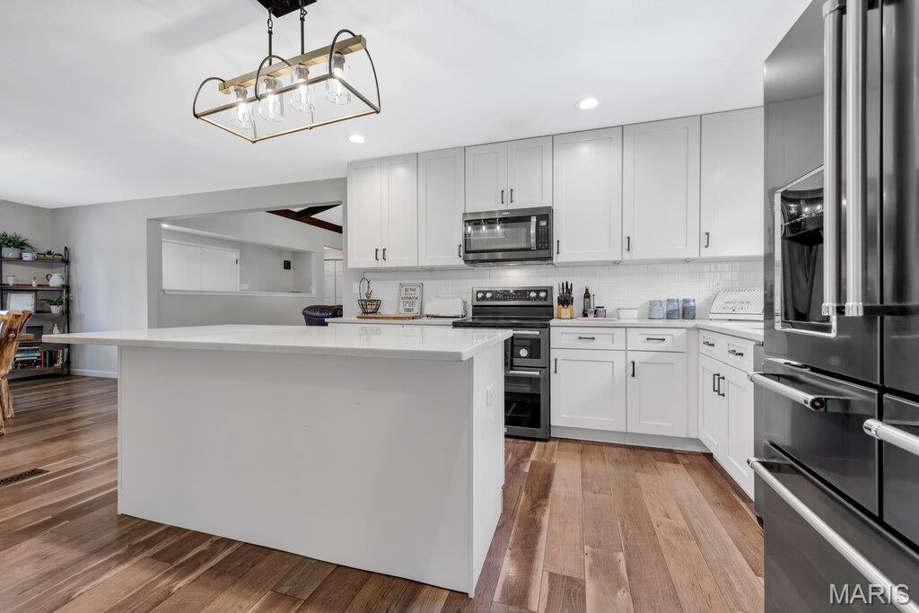 Country Oak Estate - Residential
