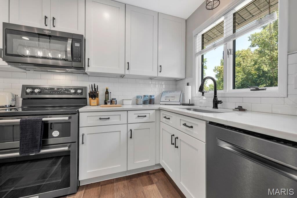 Country Oak Estate - Residential