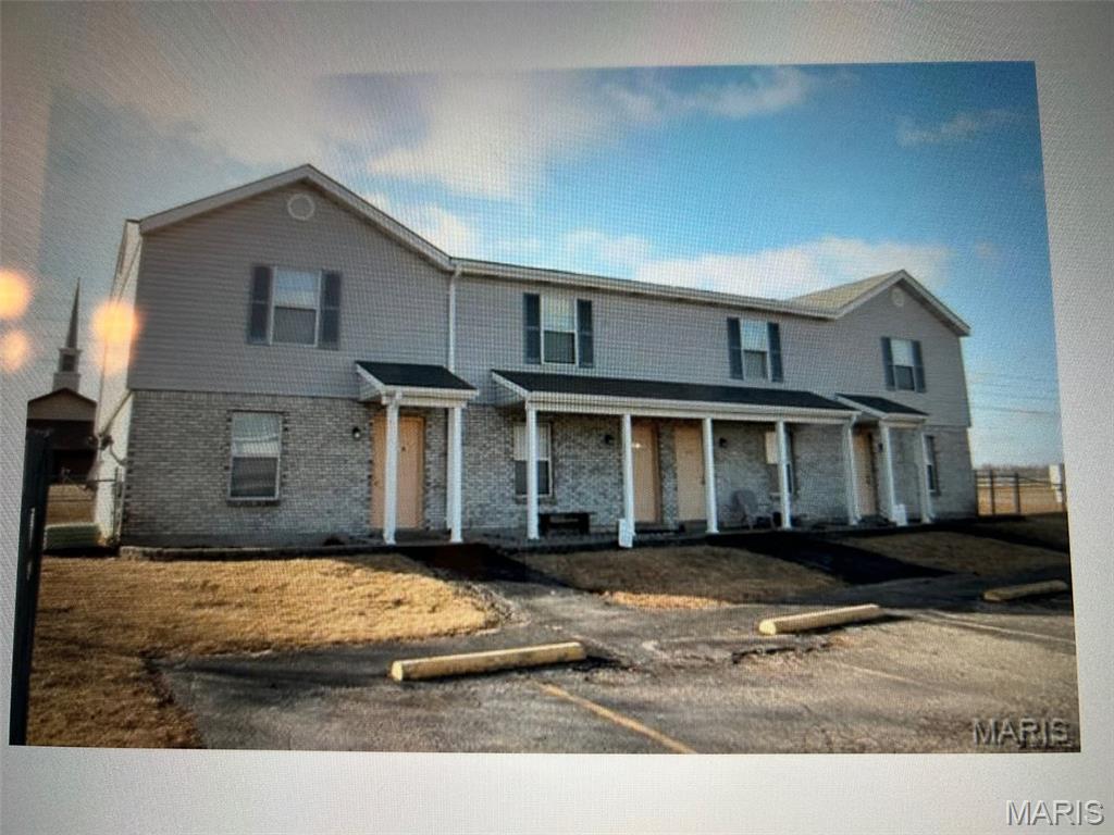 W/D hook ups. 4 separate Tax IDs 2300 Donna Marie - 05-09.0-4-00-001.034.000 - 4 Unit 2 BR/1.5 2301 Donna Marie - 05-09.0-4-00-001.035.000 - 8 unit 1 BR/1 2273 Pinta Dr 4 Unit - 05-09.0-4-00-001.036.000 - 2 BR/1.5 2274 Pinta Dr 4 unit - 05-09.0-4-00-001.037.000 - 2 BR/1.5