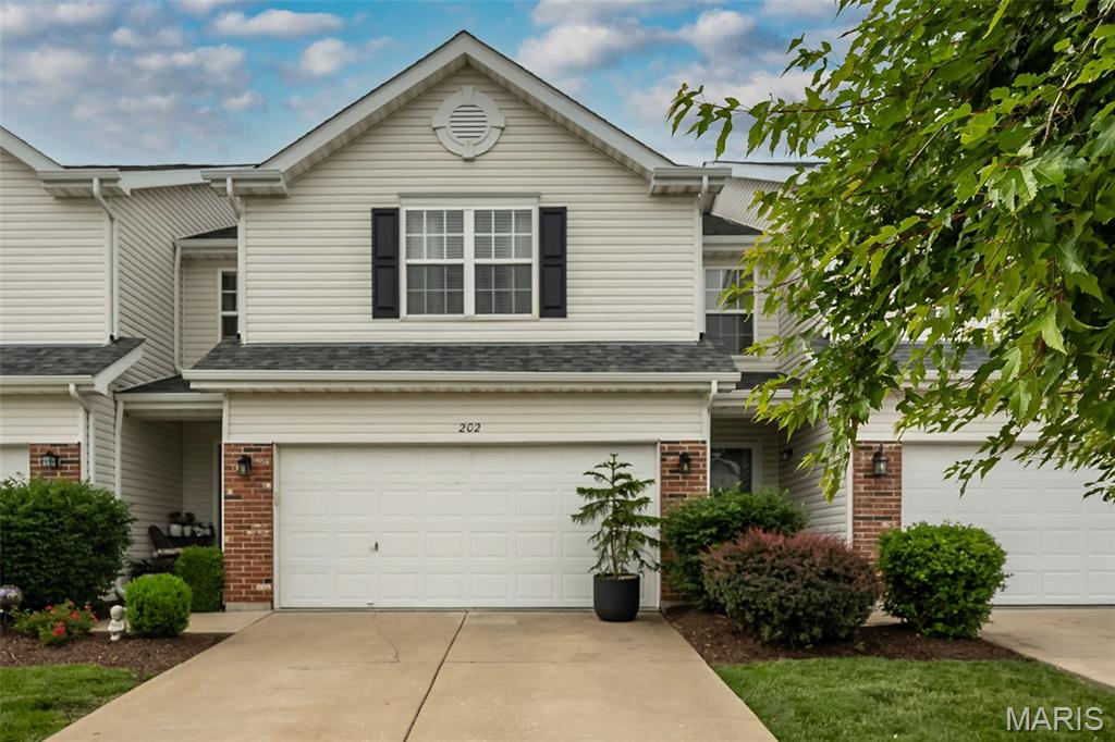 This townhome is just what you're looking for! The beautiful landscaping gives great curb appeal. The family room features neutral paint, an 1/2 bath and wood floors. It opens to the kitchen that features a bay window that takes you out to a patio and huge common area. In the kitchen there is a breakfast bar, Updated matching SS appliances and higher end cabinets. Upstairs you'll find 3 bedrooms with walk in closets, 2 full baths and the laundry room. The primary bedroom has 2 walk in closets! The lower level is finished with a 4th sleeping area, full bathroom and walk in closet. *this townhouse can be rented* Close to Starbucks, Dutch Bros. Walgreens, nail salons, schools, restaurants, shopping. New siding and a new roof was installed in 2025 and also a newer 50 gallon water heater. 
Come make this home yours just in time to enjoy the subdivision POOL tennis and basketball courts this summer!! Perfect for buyers seeking low maintenance living