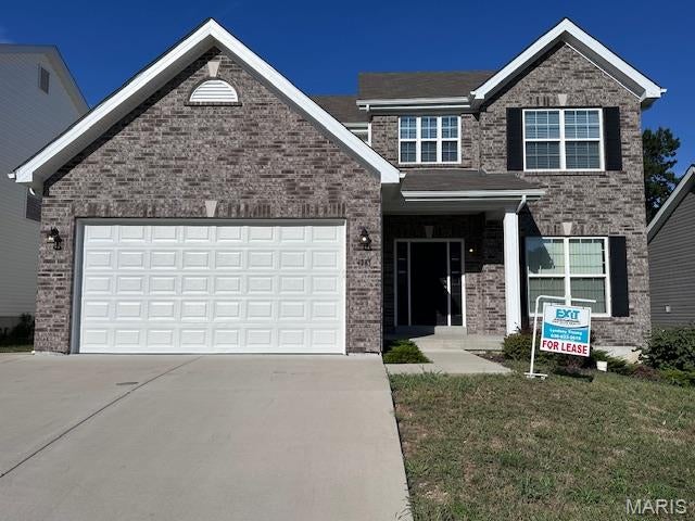 Beautiful 4-bedroom, 2.5-bath single-family home in the desirable Lions Chase community.  This home offers over 2600 sq. ft of living space, with a comfortable layout perfect for families.  Conveniently located in the South County with easy access to shopping, dining, schools, and major highways.