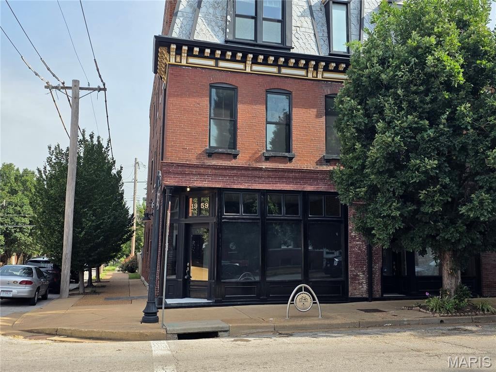 Oakland Add - Commercial Lease