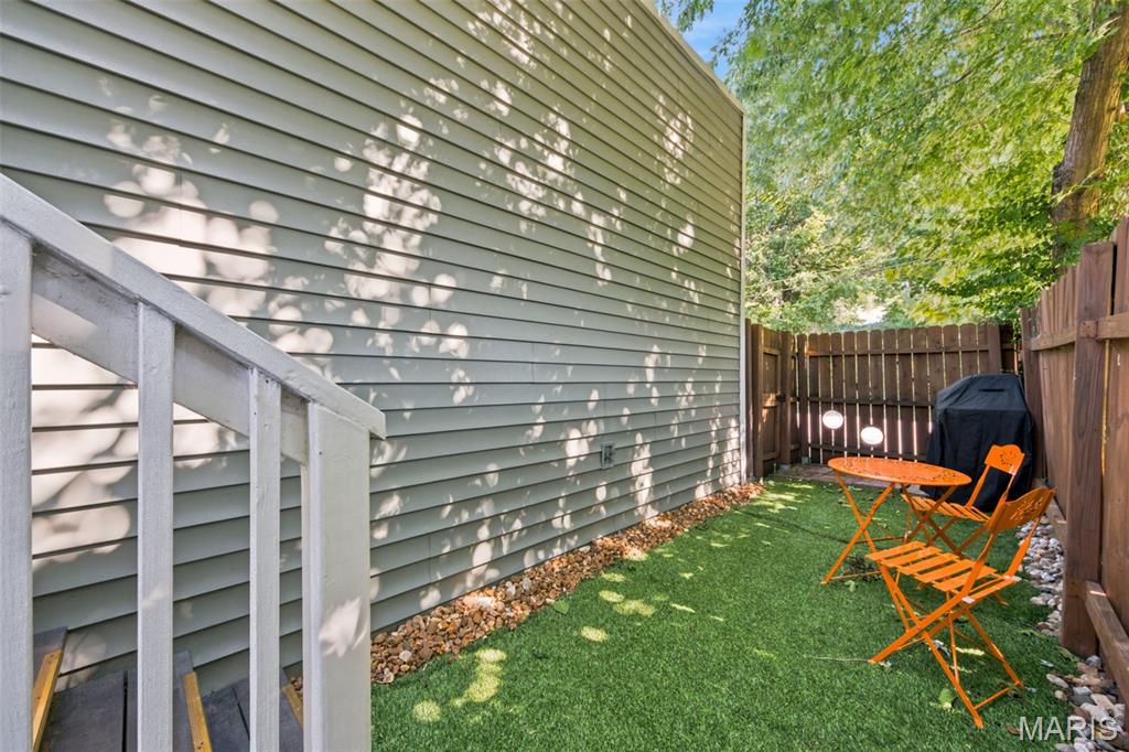 City/St Charles - Residential