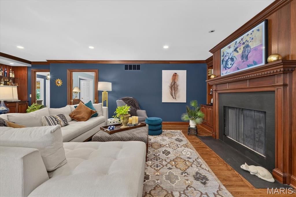 Jewel Duke Estates - Residential