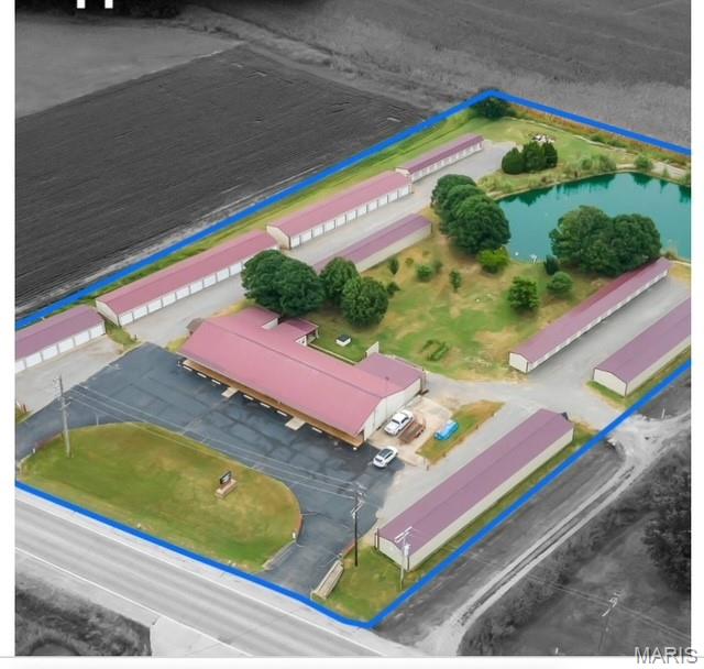 Versatile Estate - Commercial Sale