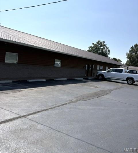 Versatile Estate - Commercial Sale