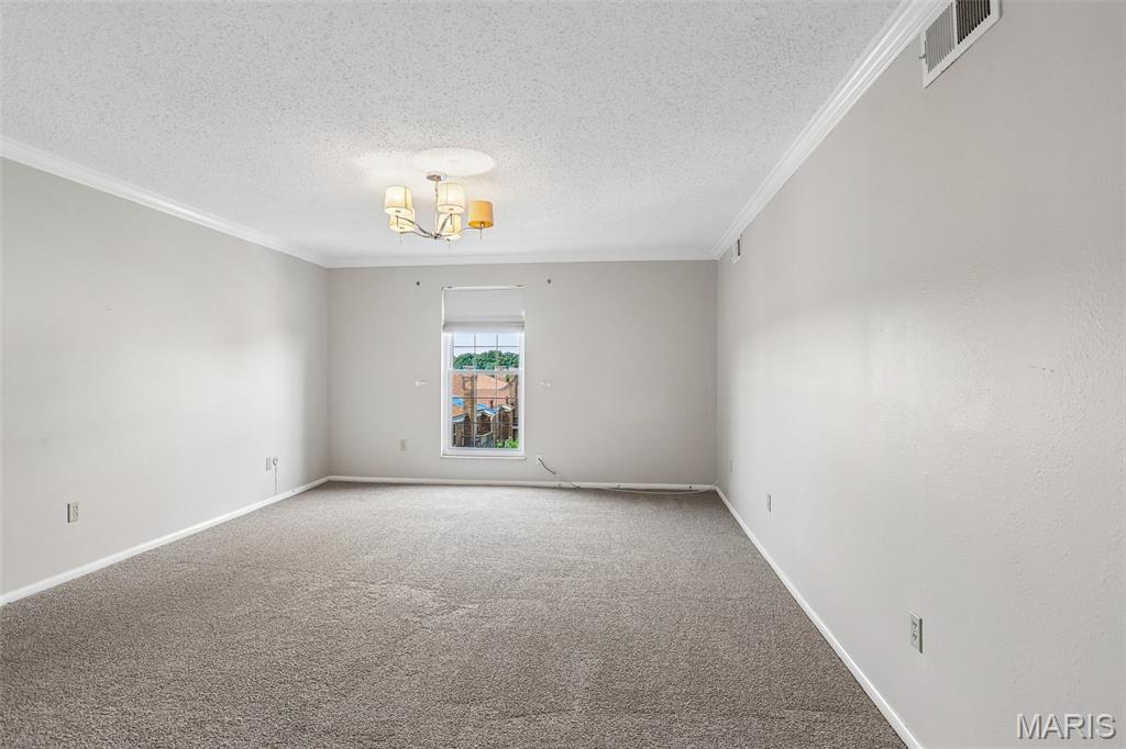 Manor Condo At Oxford Hill The - Residential