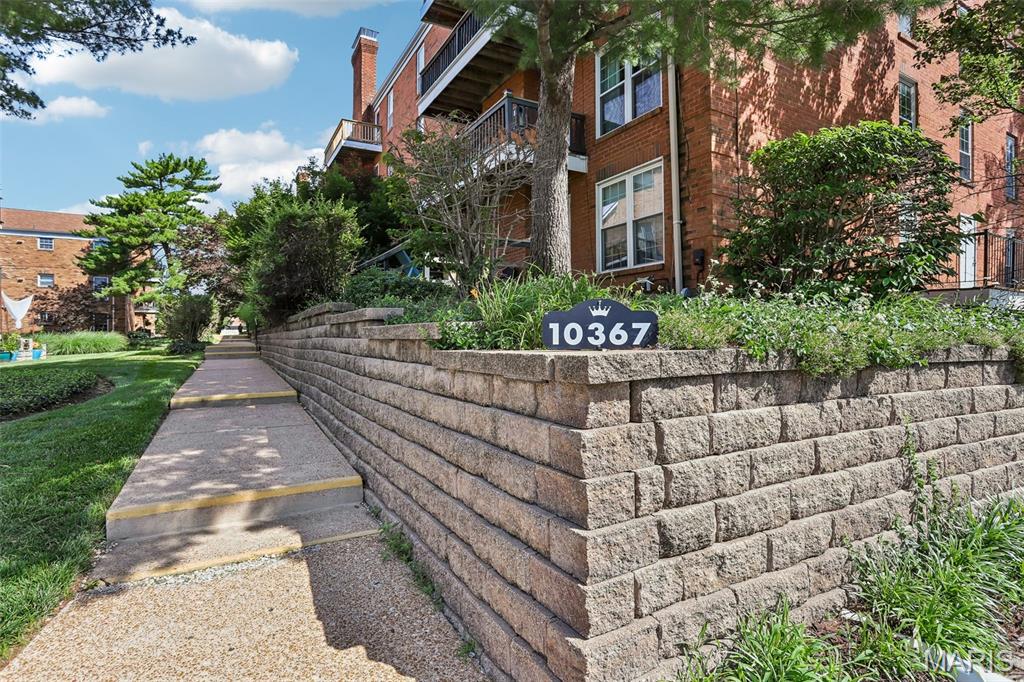 Manor Condo At Oxford Hill The - Residential
