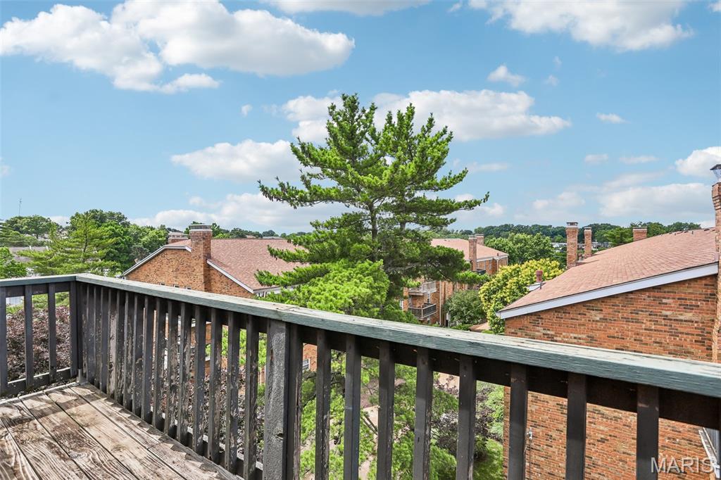 Manor Condo At Oxford Hill The - Residential