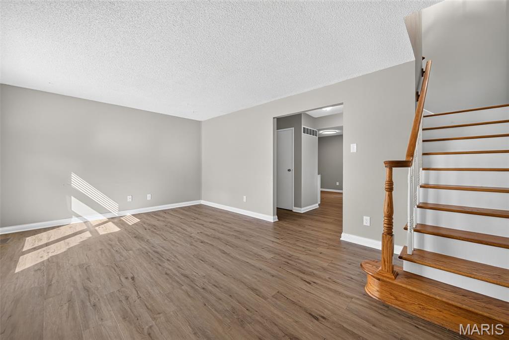 Hidden Meadow Condo 9 - Residential Lease
