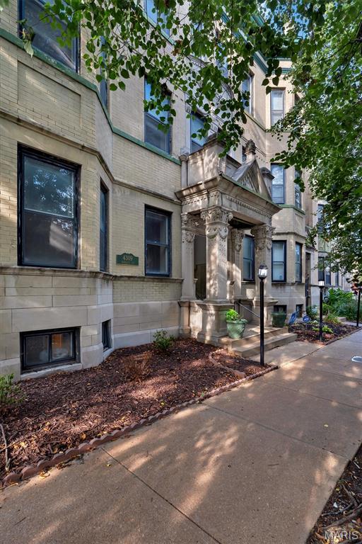 Nestled on a quiet, dead-end street in the heart of the Central West End, this two story condo is just moments away from the iconic Cathedral Basilica, Forest Park, award-winning restaurants, and the region's premier medical and educational institutions.  

Approved for short-term rentals, the property offers excellent investment potential as a furnished rental through platforms such as Furnished Finder, making it especially appealing to traveling nurses, medical professionals, and other extended-stay tenants.

Enjoy the light-filled living spaces featuring oversized windows, soaring ceilings, and undeniable character. Journey to the upper level to find the primary bedroom + a second bedroom that's equally suited for guests or a private home office. Step outside to the deck overlooking the inground pool, an inviting retreat for morning coffee or simply unwinding at the end of the day.

Complete with professional property management, private storage, and secure gated parking, this residence offers the ease of low-maintenance living with ultimate convenience and peace of mind.

Cozy up to the fireplace with your favorite novel or stroll down the tree-lined streets to the many boutiques, galleries, and cafe's this wonderful City neighborhood has to offer.
