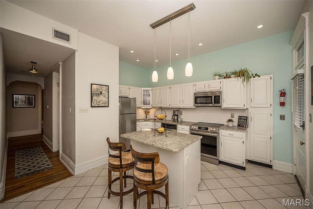 17-19 North Taylor Ave Condo - Residential Lease