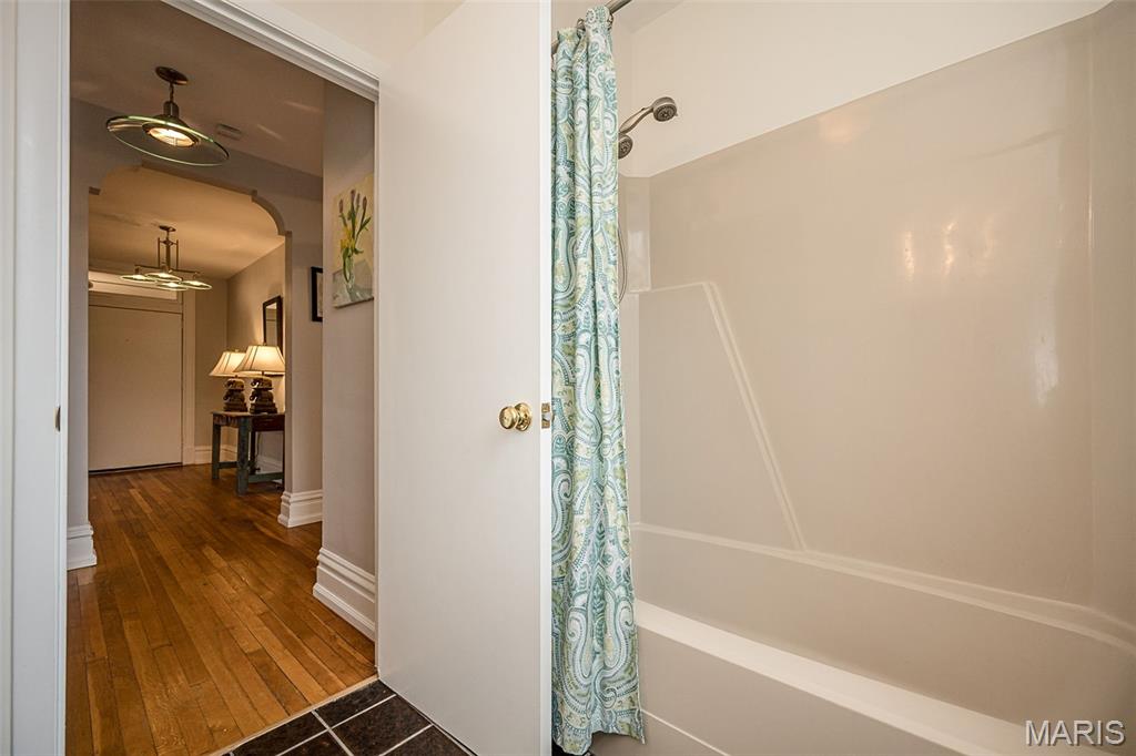 17-19 North Taylor Ave Condo - Residential Lease