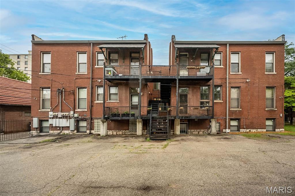 17-19 North Taylor Ave Condo - Residential Lease