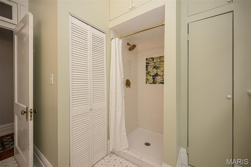 17-19 North Taylor Ave Condo - Residential Lease