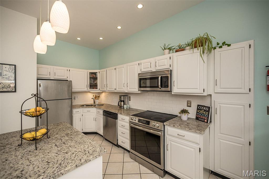 17-19 North Taylor Ave Condo - Residential Lease