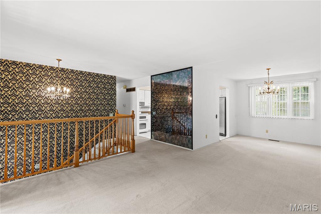 Villa Knoll 2nd Add - Residential