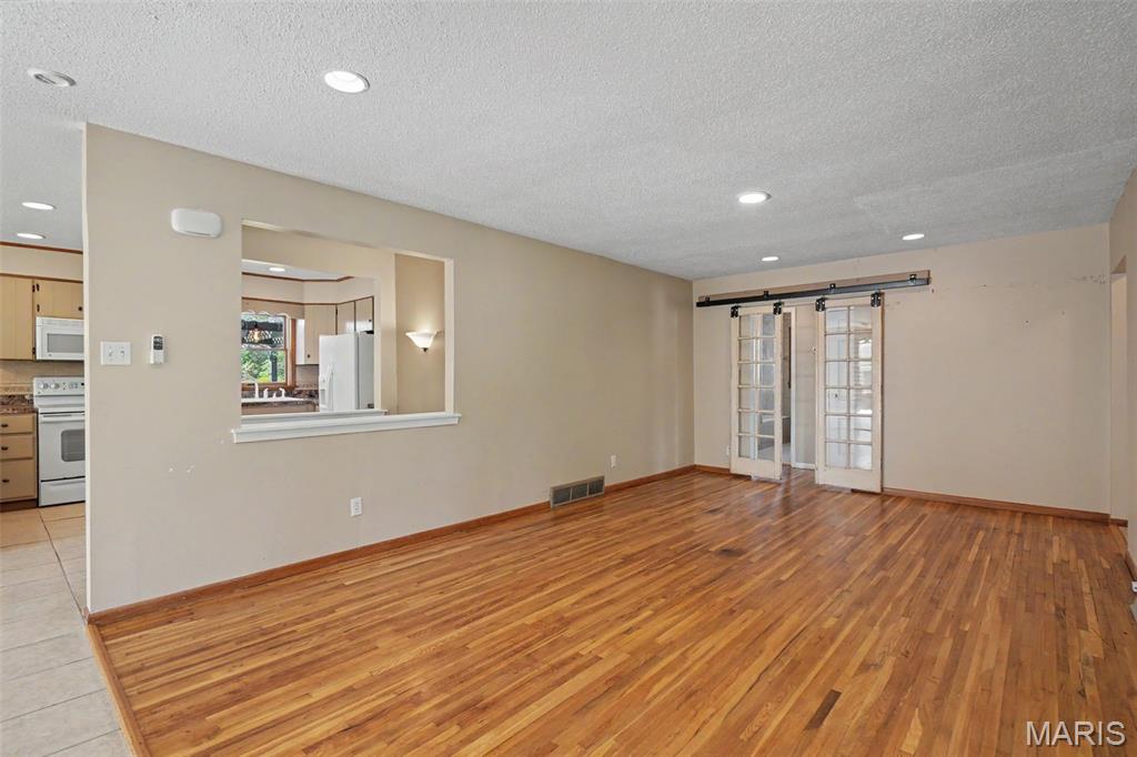 E B Hammack - Residential