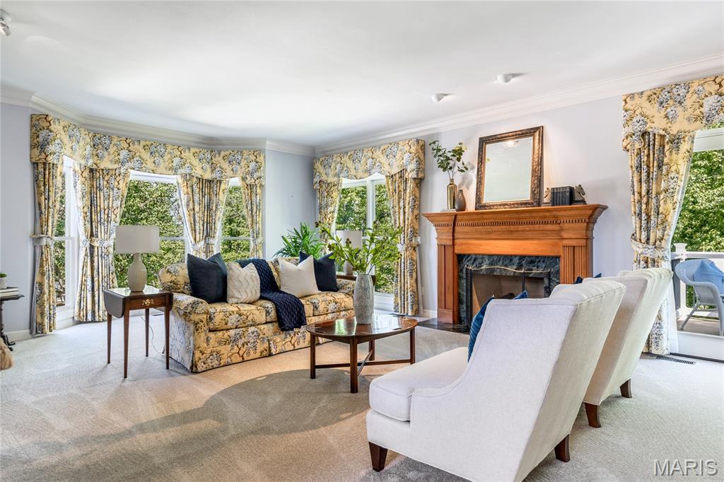 Manderleigh Of Town & Country - Residential