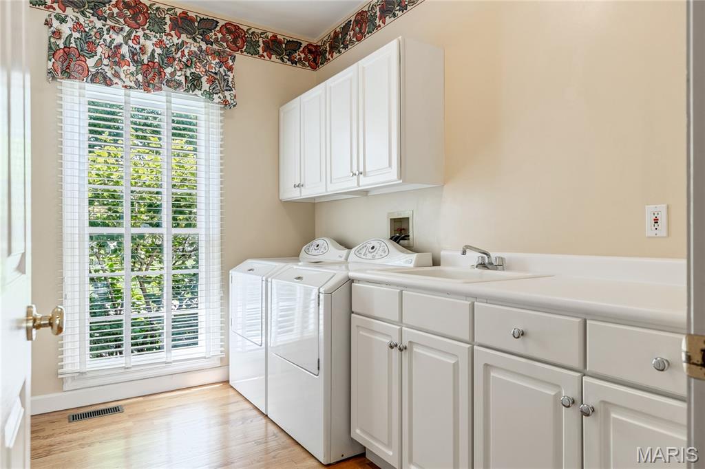 Manderleigh Of Town & Country - Residential