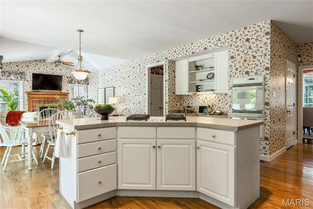 Manderleigh Of Town & Country - Residential