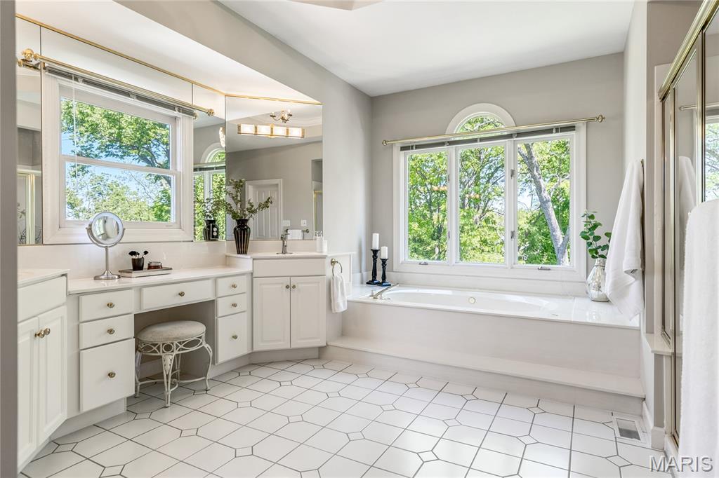Manderleigh Of Town & Country - Residential