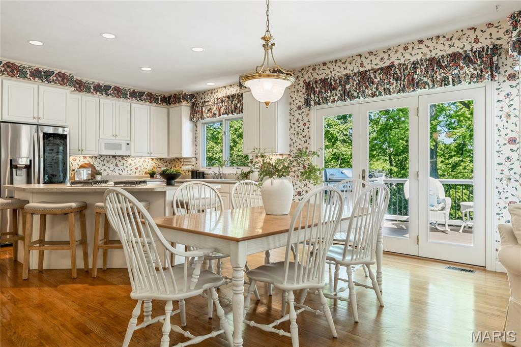 Manderleigh Of Town & Country - Residential