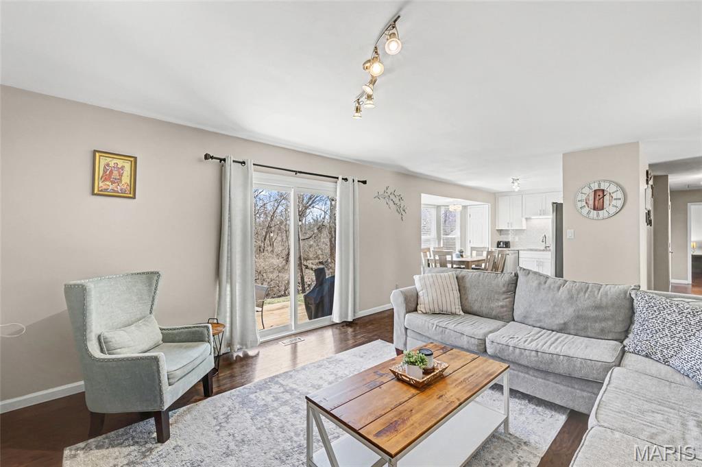 Meadowgreen Trails - Residential