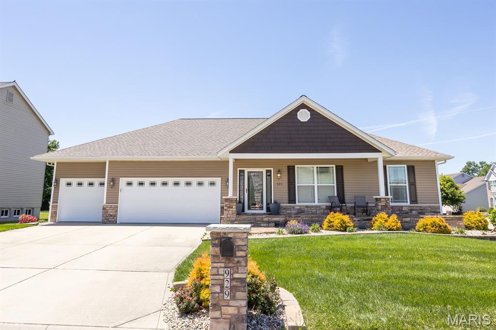 Welcome home to this beautifully maintained ranch in desirable Ashford Farms! Situated on a lovely corner lot with a fenced backyard, this spacious home offers the perfect blend of comfort and functionality. Featuring 4 bedrooms and 3 full bathrooms, there is plenty of room for family, guests, or a home office setup. The generous-sized bedrooms provide comfortable living throughout, while the open and inviting layout is ideal for both everyday living and entertaining. The finished basement expands your living space even further, featuring the 4th bedroom and 3rd full bathroom — perfect for guests, a private retreat, or additional entertaining space. A 3-car garage offers ample storage and parking space. Step outside to enjoy the beautifully maintained yard, complete with an irrigation system to help keep the landscaping lush and green all season long. Enjoy the charm of the neighborhood along with the privacy and outdoor space this property provides. A fantastic opportunity to own a well-appointed home in a sought-after community!