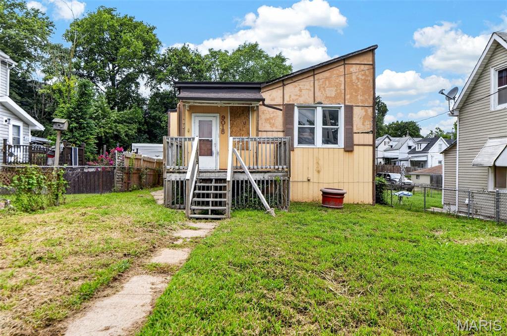 1 bed, 1 bath home with approx 1043sf of living space on the main level.  Home has full basement.  Located on a level fenced lot and has a garage and carport area in the rear of the property.  This property is now active in an online auction. All offers must be submitted through the property's listing page on WWW.SERVICELINKAUCTION.COM. The sale will be subject to a 5% buyer's premium pursuant to the Auction Terms and Conditions (minimums may apply). All auction bids will be processed subject to seller approval. If your offer is accepted, you agree to an offer submission technology fee of $212.00. The fee will be collected & disbursed by the settlement agent at closing.