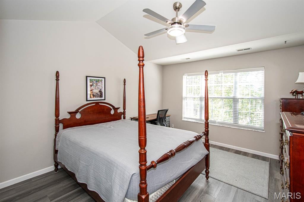Spring Hill Farm Condo 22nd - Residential