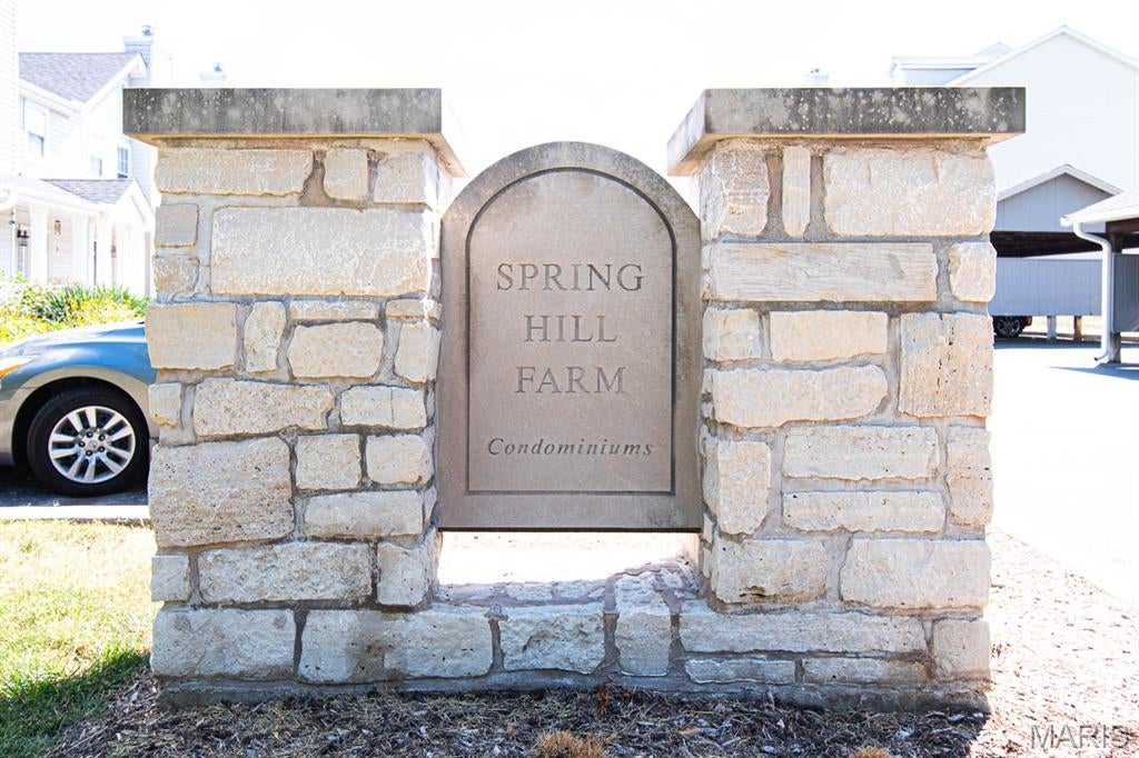 Spring Hill Farm Condo 22nd - Residential