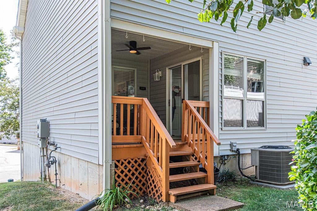 Spring Hill Farm Condo 22nd - Residential