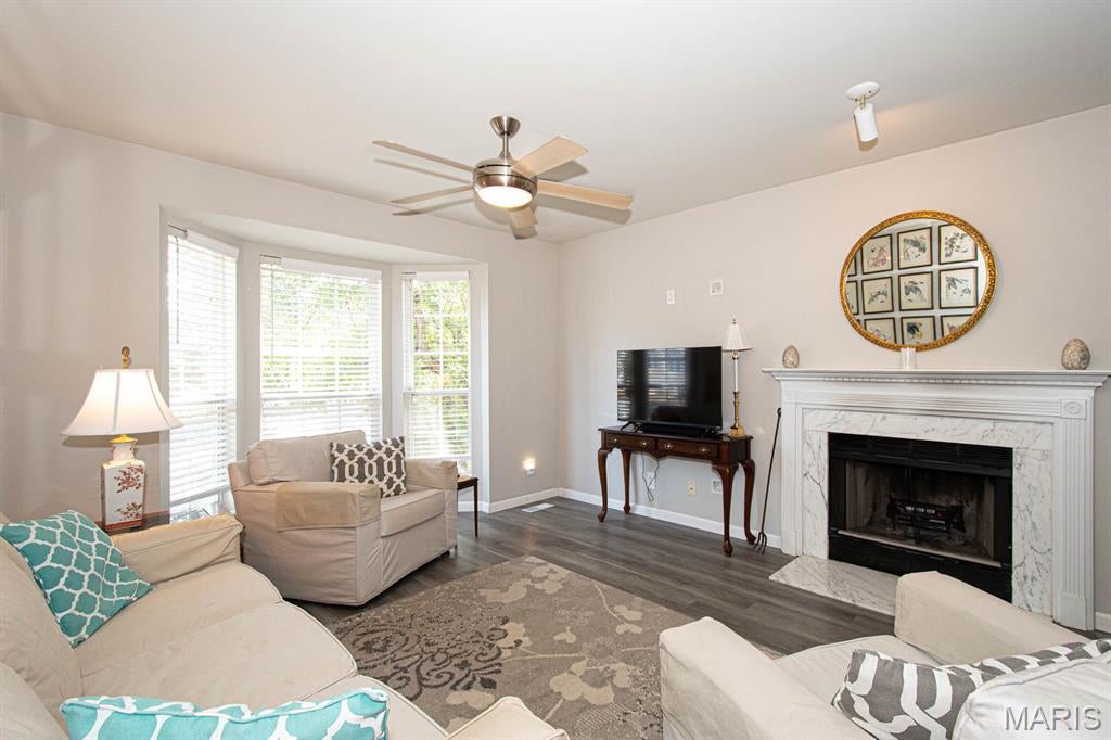 Spring Hill Farm Condo 22nd - Residential